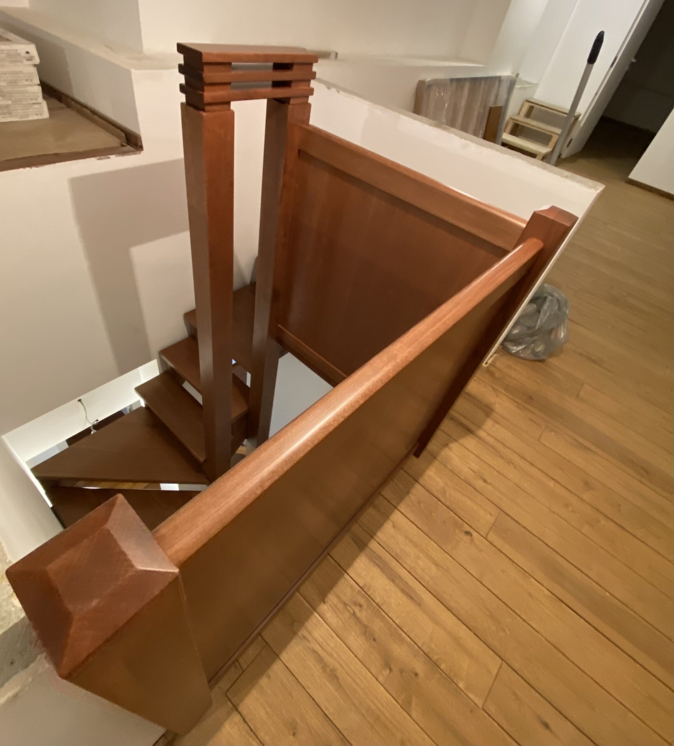 Scala su misura Roma dettaglio pannelli removibili per passaggio oggetti ingombranti