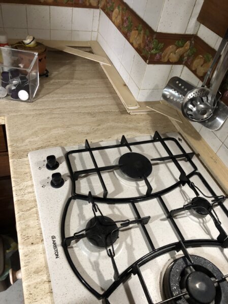 Rilievo misure per sostituzione del top cucina esistente